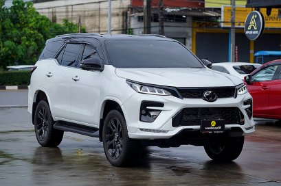 TOYOTA FORTUNER GR SPORT  BLACK TOP 4WD 2.8AT 2023