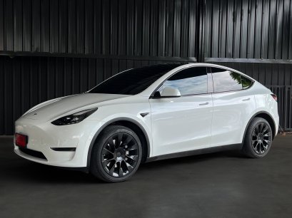 Tesla Model Y Long Range AWD 2023