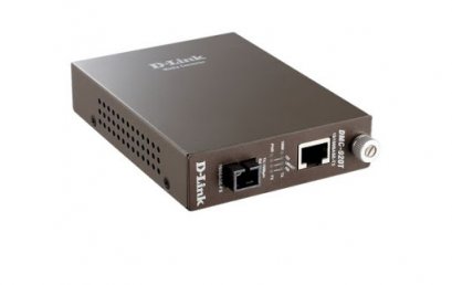 D-Link 100Mbps Fast Ethernet Media Converter