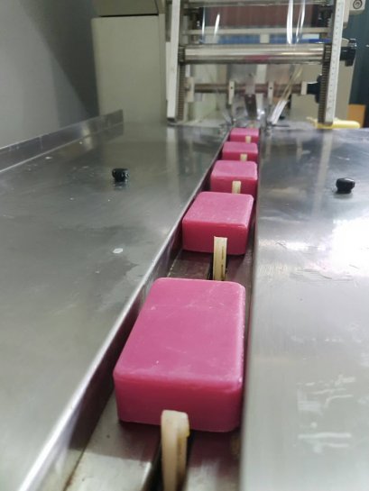 สบู่มะเขือเทศ กระชับรูขุมขน ผิวสดใสเปล่งปลั่ง