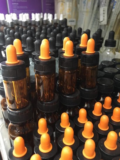 ขวดอโรมา 5 ml. สีชา + พร้อมหัวบีบสีส้ม