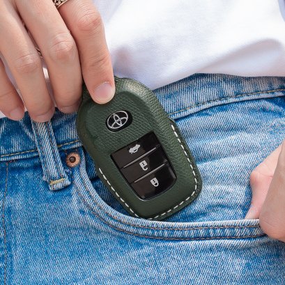 TOYOTA FORTUNER 3 ปุ่ม HILUX ROCCO REVO INNOVA 2023