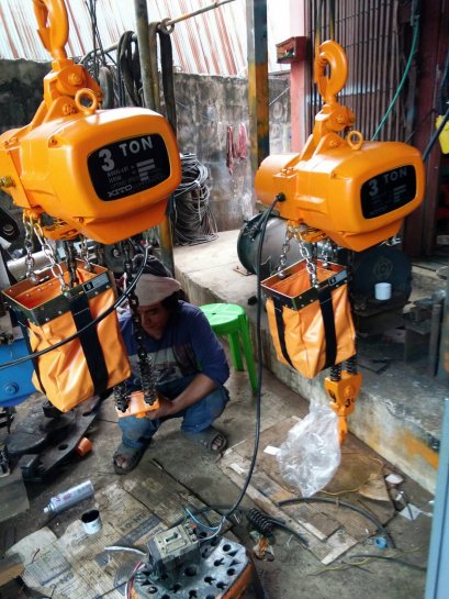 รอกยกของ