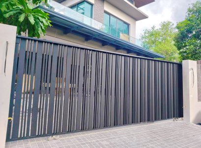 ประตูรั้วอลูมิเนียม