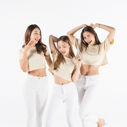 เสื้อครอปสีเบจ