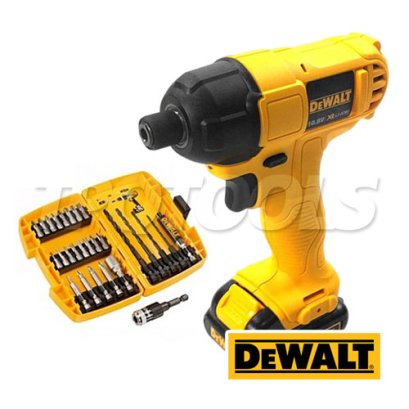 DCF805D2A-B1 ไขควงกระแทกไร้สาย 12V ขนาด 6.5 มม.(HEX) แรงบิดสูงสุด 107 NM. ความเร็วรอบ 2450 NM.เหมาะสำหรับงานไม้ พร้อมแบตเตอรี่ + แท่นชาร์จ (แถมชุดดอกสว่าก้านหกเหลี่ยม)