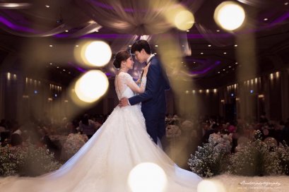 วัสดุและวิธีประดับตกแต่งชุดเจ้าสาวแบบต่างๆที่ควรรู้จัก เพื่อชุดเจ้าสาวที่พิเศษไม่เหมือนใคร