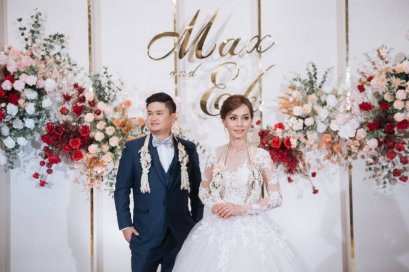 จัดสถานที่อย่างไรให้แน่ใจว่าแขกทุกคนจะมองเห็นพิธีแต่งงานของคุณ