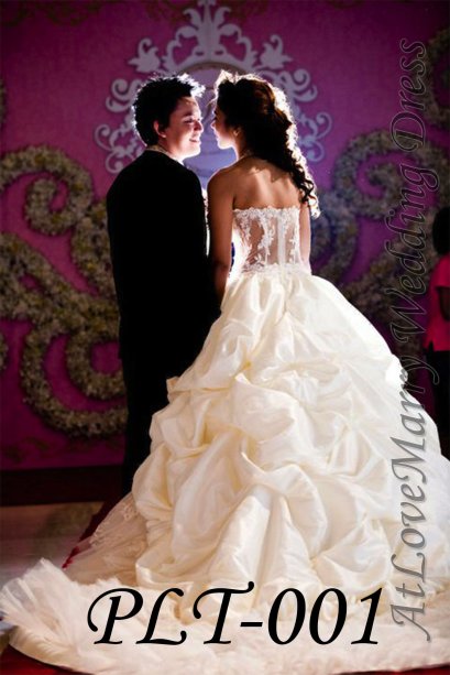 ชุดพรีเวดดิ้งแบบหางลากอลังการ รหัส PLT-001