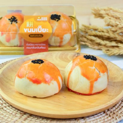 ขนมเปี๊ยะไส้ถั่วไข่เค็ม