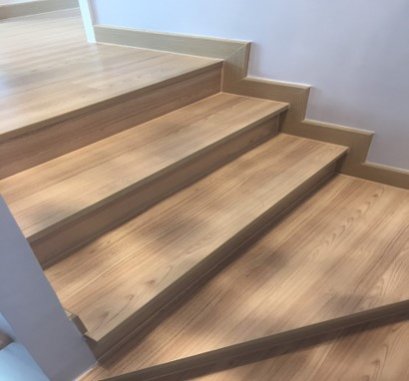 บันไดลามิเนตscgราคาถูกเหมาะกับพื้นบันไดบ้าน