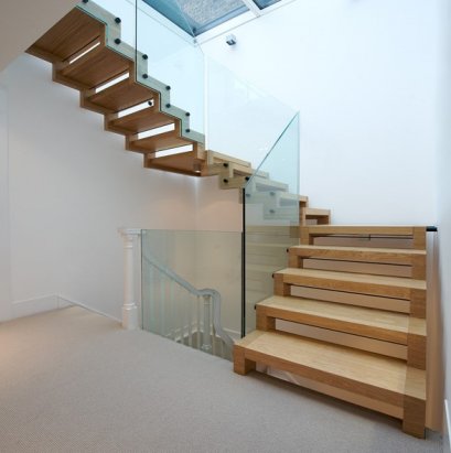 ลูกนอนบันไดไม้จริงโอ๊คปูบันไดบ้าน