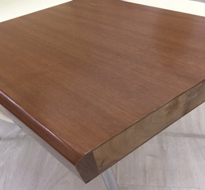 ไม้บันไดปิดผิวไม้เมอรูนัทบันไดไม้จริงรูปแบบใหม่สวยงามราคาถูก