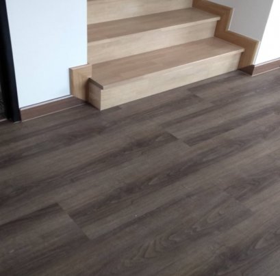 พื้นspcคือกระเบื้องยางspcราคาถูกปูทับกระเบื้อง