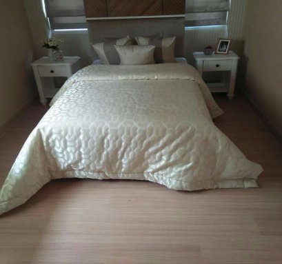 พื้นไม้ลามิเนตสีเมเปิ้ลสำหรับพื้นห้องนอน