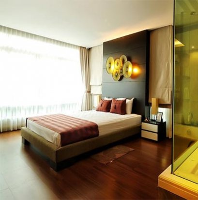 ปูกระเบื้องยางลายไม้ปูกาวสำหรับพื้นห้องนอน