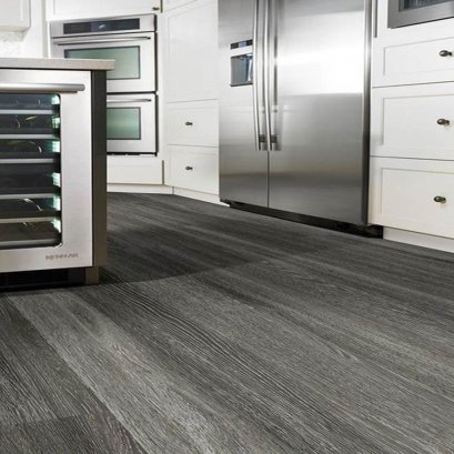 ปูกระเบื้องยางลายไม้ปูกาวสำหรับพื้นห้องนอน