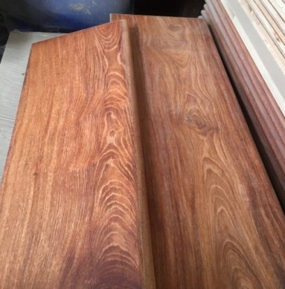 ไม้บันไดไม้จริงเอ็นจิเนียร์ไม้แดงราคาถูก