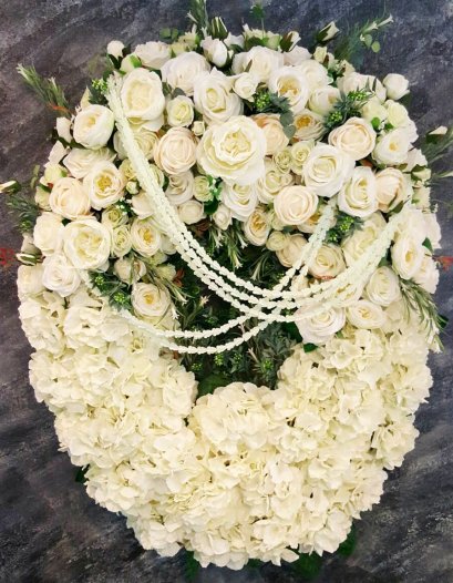 พวงหรีดดอกไม้ประดิษฐ์