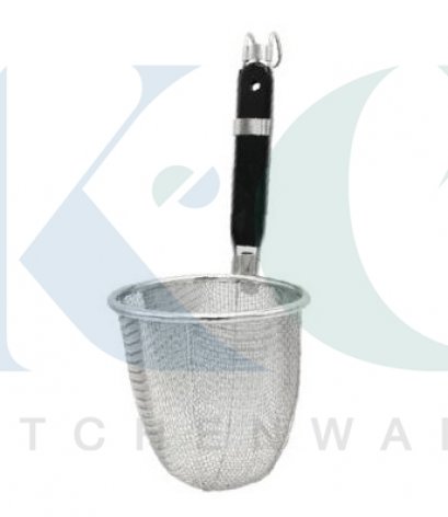 กระชอนลวกด้ามไม้สีดำ