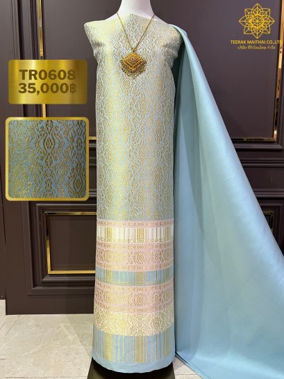 ลายอินเดีย ผ้าไหมยกใหญ่ลำพูนสีเขียวมิ้นยกดอกดิ้นทอง