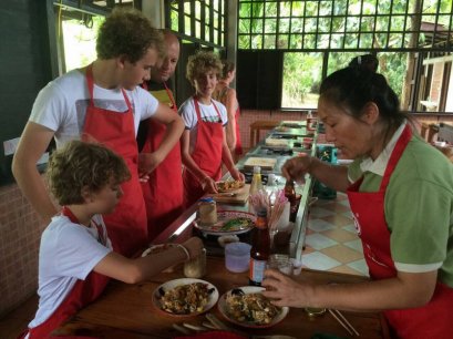 泰式烹饪课 Thai Farm Cooking School（整天学做泰国菜）