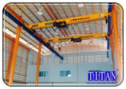 เครนเหนือศีรษะ แบบคานเดี่ยว นำ้หนักยก 8 ตัน กว้าง 10 เมตร ยกสูง 8 เมตร รางวิ่งยาว 25 เมตร