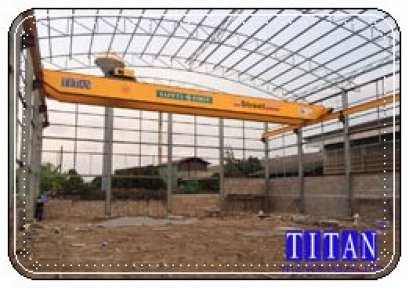 เครนเหนือศีรษะ แบบน้ำหนักยก 10 ตัน กว้าง 12 เมตร ระยะยกสูง 20 เมตร รางวิ่งยาว 64 เมตร