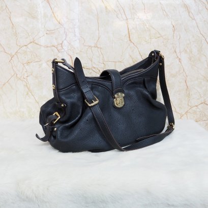 Louis Vuitton NEO L M94282 Noir Mahina Leather - Used Authentic Bag