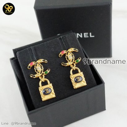 Chanel	Earring CC Gold