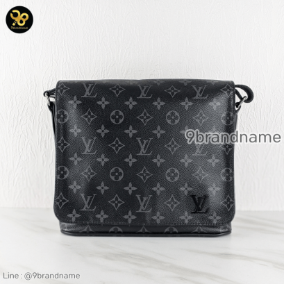 Louis Vuitton District pm Canvas Monogram Eclip แบรนด์เนมมือสอง