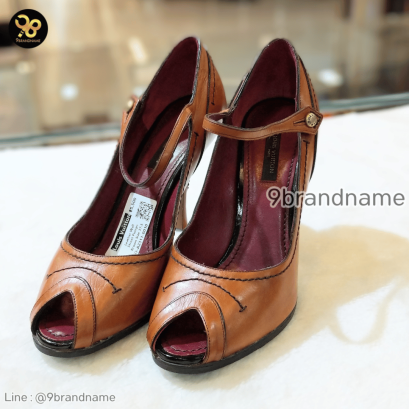 Louis Vuitton Leather wall Street Pumps Brown