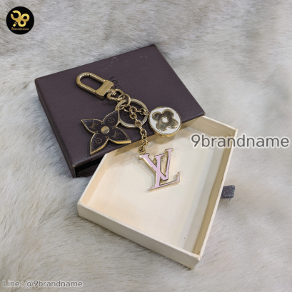 Louis Vuitton Porte Cle Spring Sreet M69008 Keyring GHW