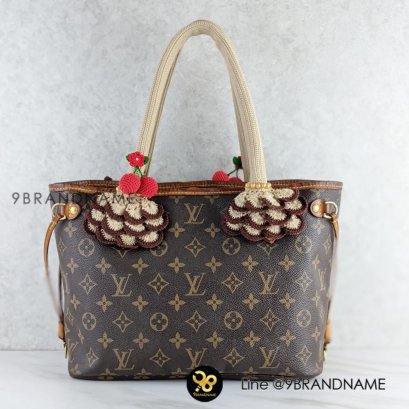 Louis Vuitton Neverfull Pm