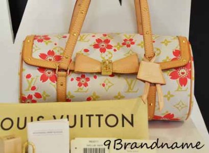 Louis Vuitton Papilon SAKURA Limited! น่ารักทั้งทรงและลายเลยค่ะ สภาพดีมากๆค่า