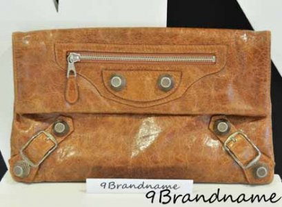 Balenciaga CLucht สีน้ำตาล OAk หมุดใหญ่ อะไหล่เงิน เก๋เท่ในราคาไม่แพงค่า