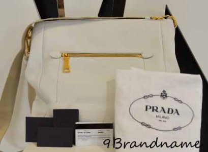 Prada Crossbody หนังสีขาว ทรงสะพายยาว ใบใหญ่ค่า ใหม่มากๆ