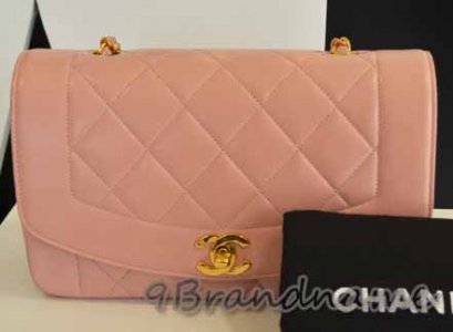 Chanel Vintage LAmb หนังแก สีชมพู หวานๆ น่ารัก และหายากมากค่ะ