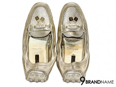 Louis Vuitton Shoe Gold Metalic  - Used Authentic Bag รองเท้า หลุยส์ วิตตอง สีทอง เมทาลิค รุ่นนี้ใสสบายมากๆค่า ของแท้มือสอง สภาพดีค่า