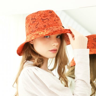 Madame Lace Petit (Orange)