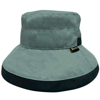 Madame Coco Clover Waterproof (Petal Mist)