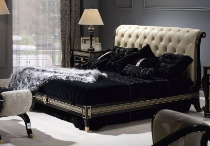 Victoria Bed Set