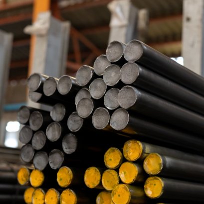 เหล็กเพลาขาว