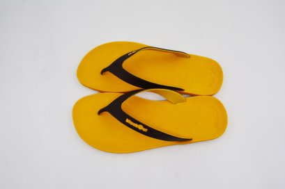 FLIPPER 2 TONE- blackOut พื้นเหลือง/หูน้ำตาลเหลือง