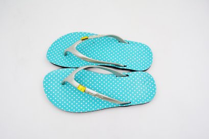 FLIPPER - blackOut พื้นลายจุดเล็กฟ้า/หูเทา