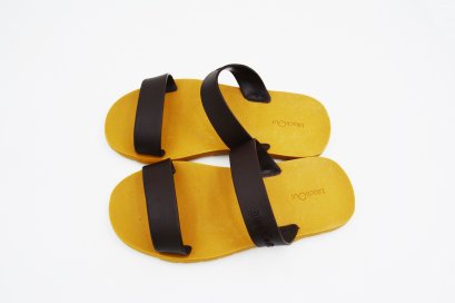 SLING - blackOut พื้นทอง/หูน้ำตาล