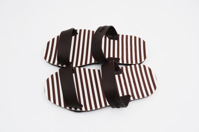 SLING - blackOut พื้นลายขวางเล็กน้ำตาล/หูน้ำตาล