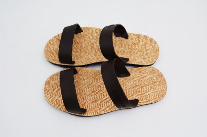 SLING - blackOut พื้นก้างน้ำตาล/หูน้ำตาล