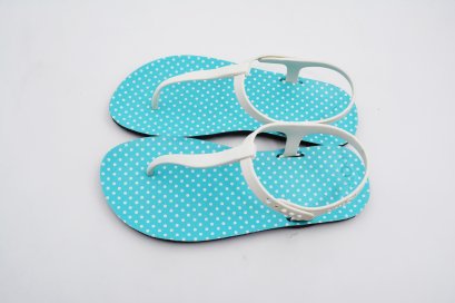 SLINGBACK-blackOut พื้นจุดเล็กฟ้า/หูขาว