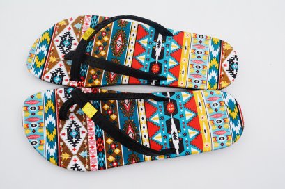 TOELOOP-blackOut พื้นอินเดียแดง/หูดำ